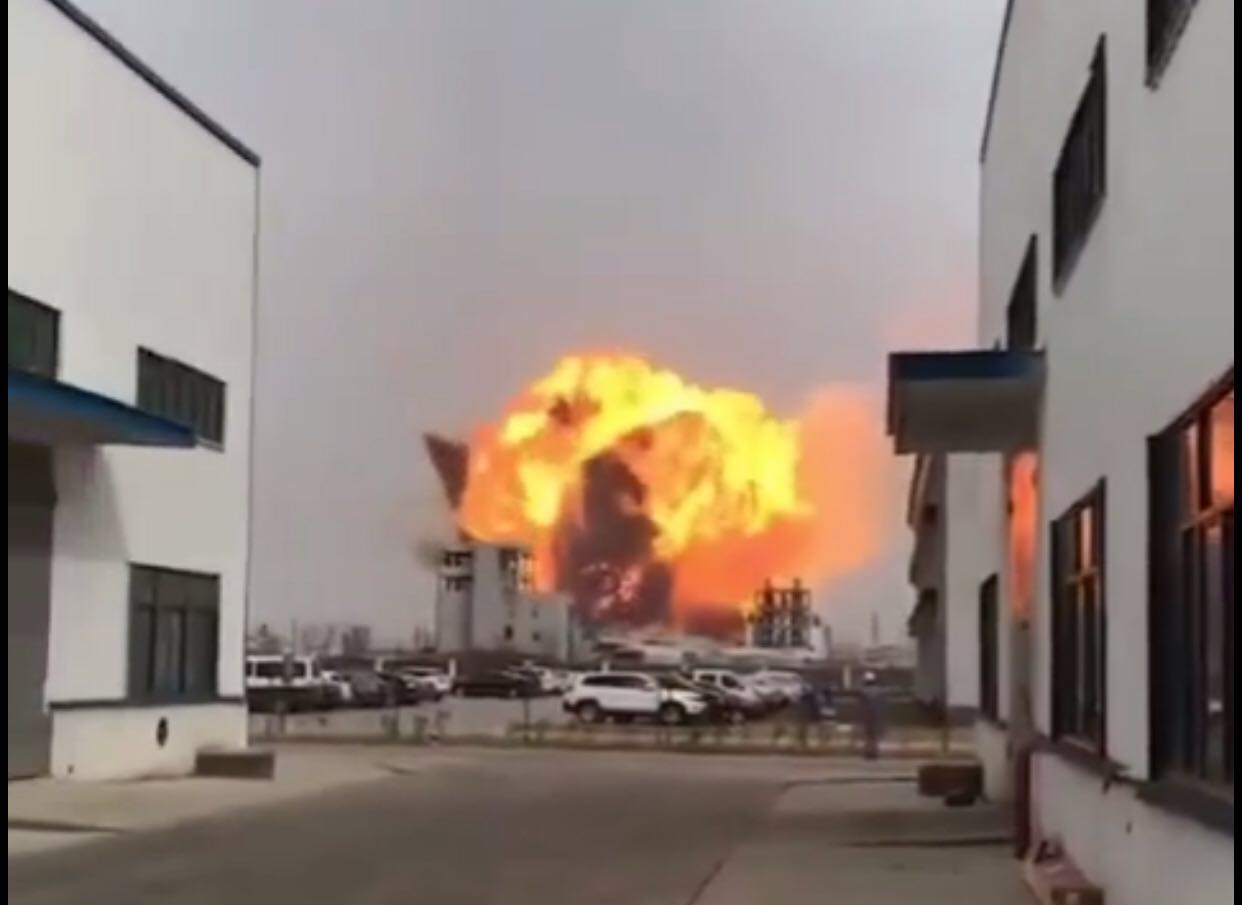 盐城化工厂爆炸，目前最需要关注的是有毒物泄漏
