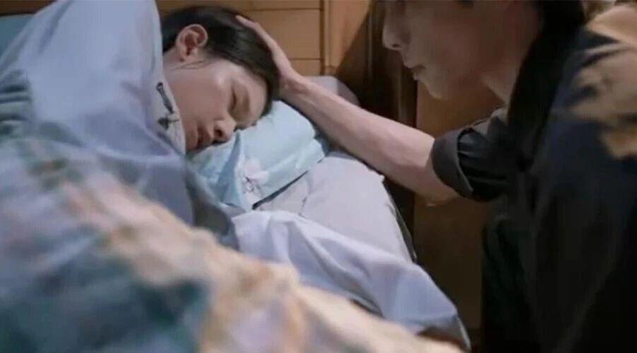 国产剧女主肚子痛，终于不再是痛经或流产了