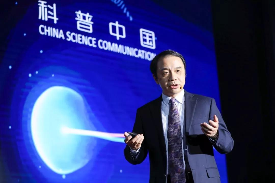 中国花360亿建造大型对撞机，到底值不值？
